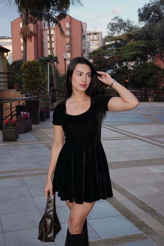 Vestido Velvet Cheli Negro