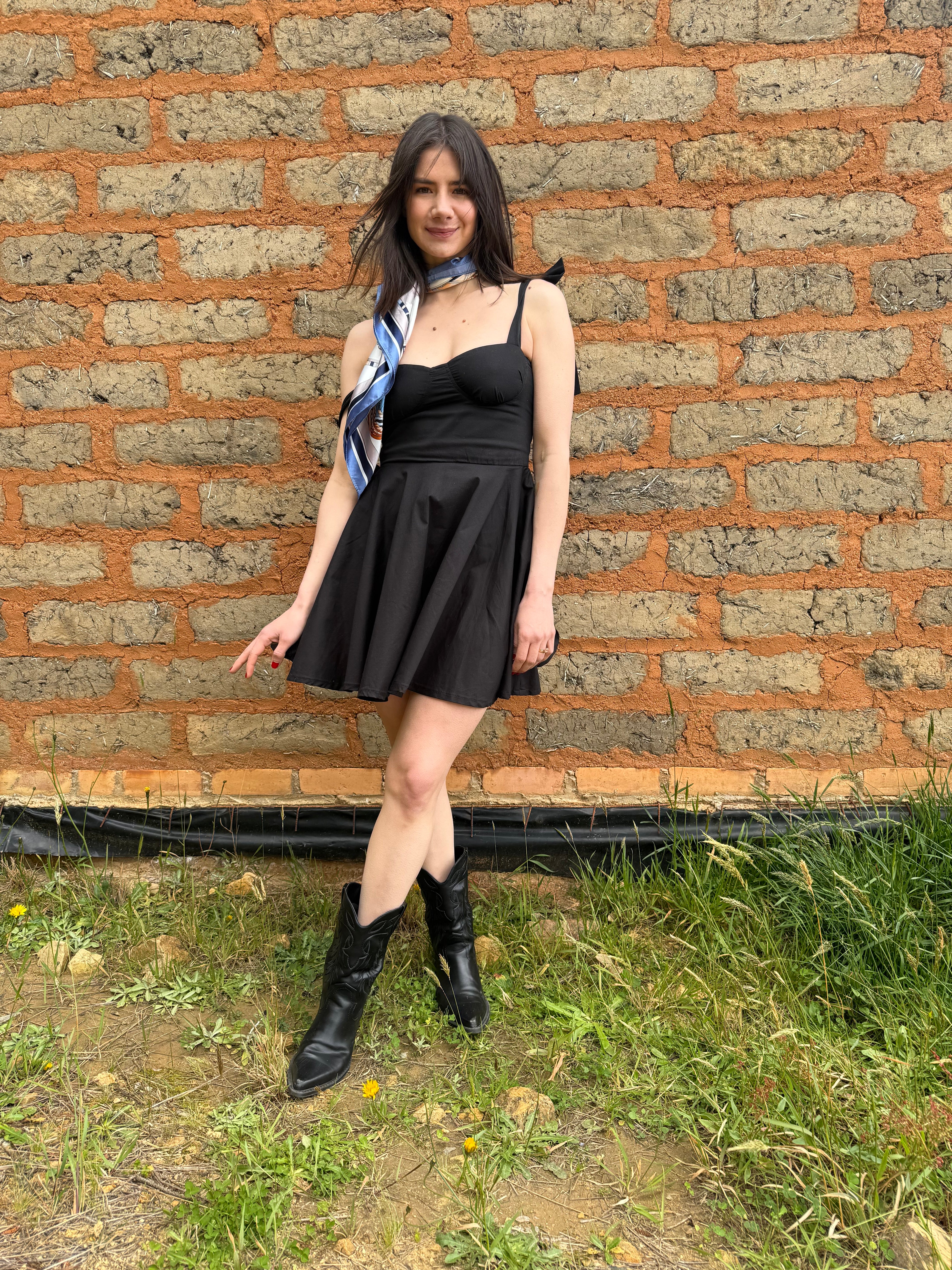 Vestido CORTO Veni Negro